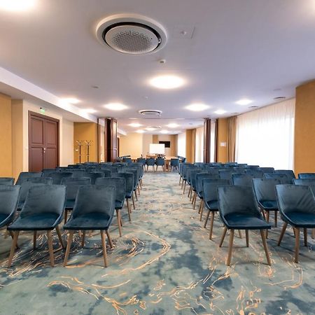 באקאו Fiald Hotel & Spa מראה חיצוני תמונה